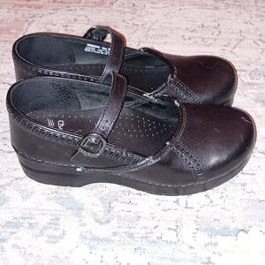 Dansko Retro 2010 Mary Jane Leather women's Shoes Size 38